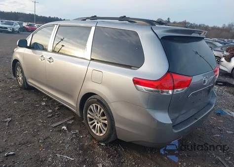 2011 Toyota Sienna Xle V6 from USA, damaged, VIN 5TDYK3DC2BS128274